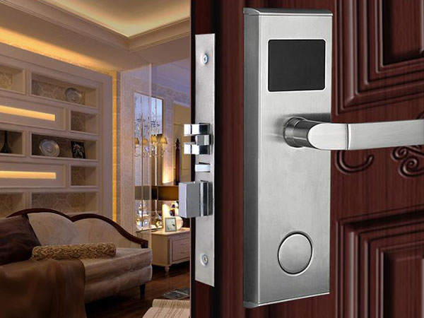 鹤岗市24小时上门开锁公司