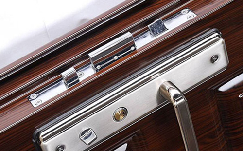 鹤岗市24小时上门开锁公司